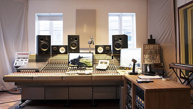 Recording Studios | Sundlaugin - Reykjavik, Iceland